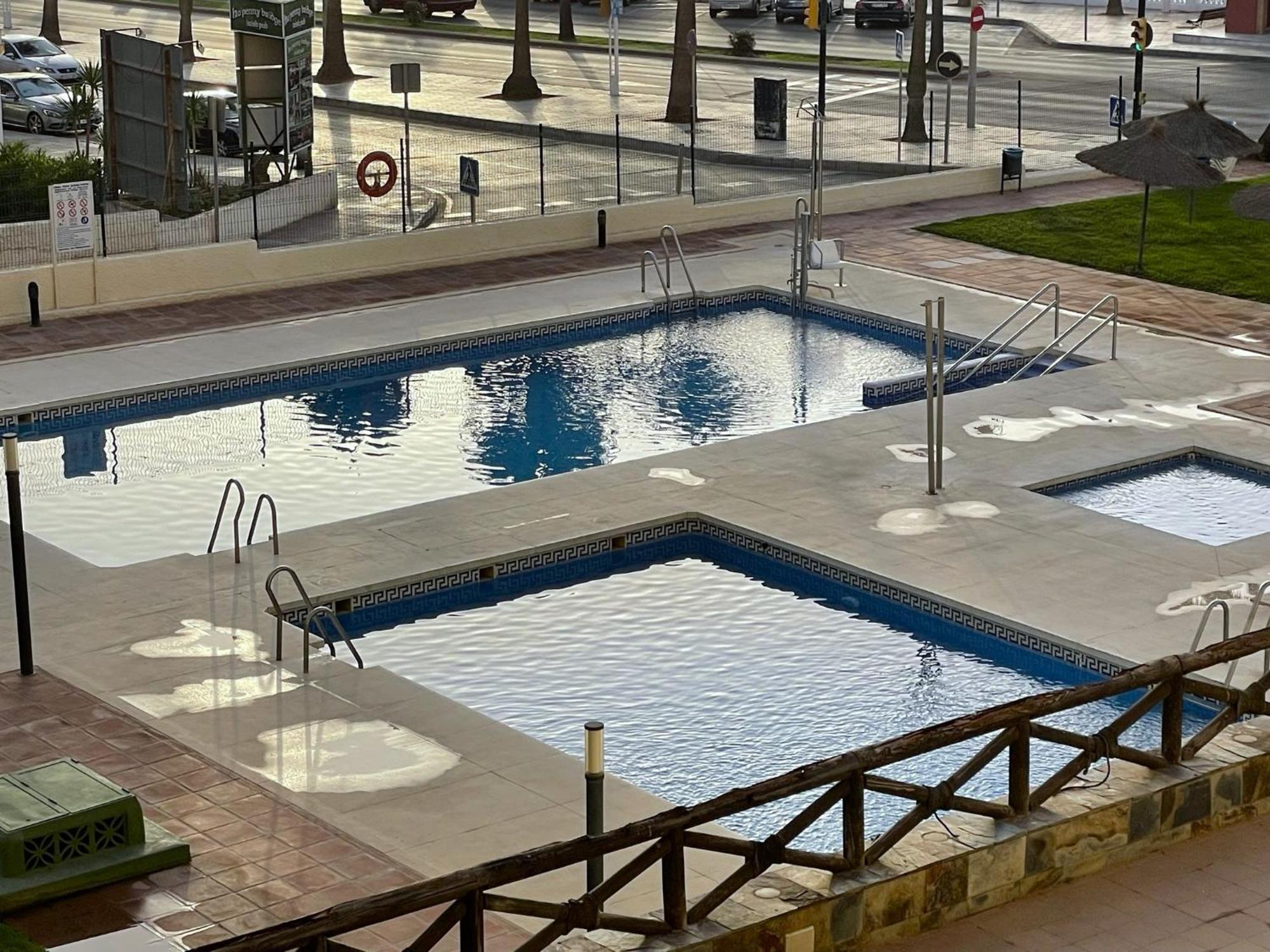 Aloha Playa Vistas Al Mar Lejlighed Benalmádena Eksteriør billede